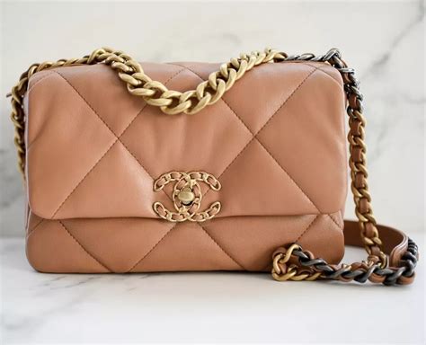 Chanel 19 Small Flap Bag Review & Outfits 21p Caramel